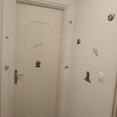 Le Petillant Pour 3 Personnes Санс Екстер'єр фото